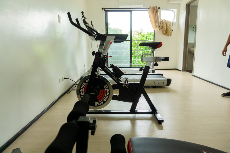 フィリピン留学 Cebu21 - We Academy-Gym and swimming pool-4